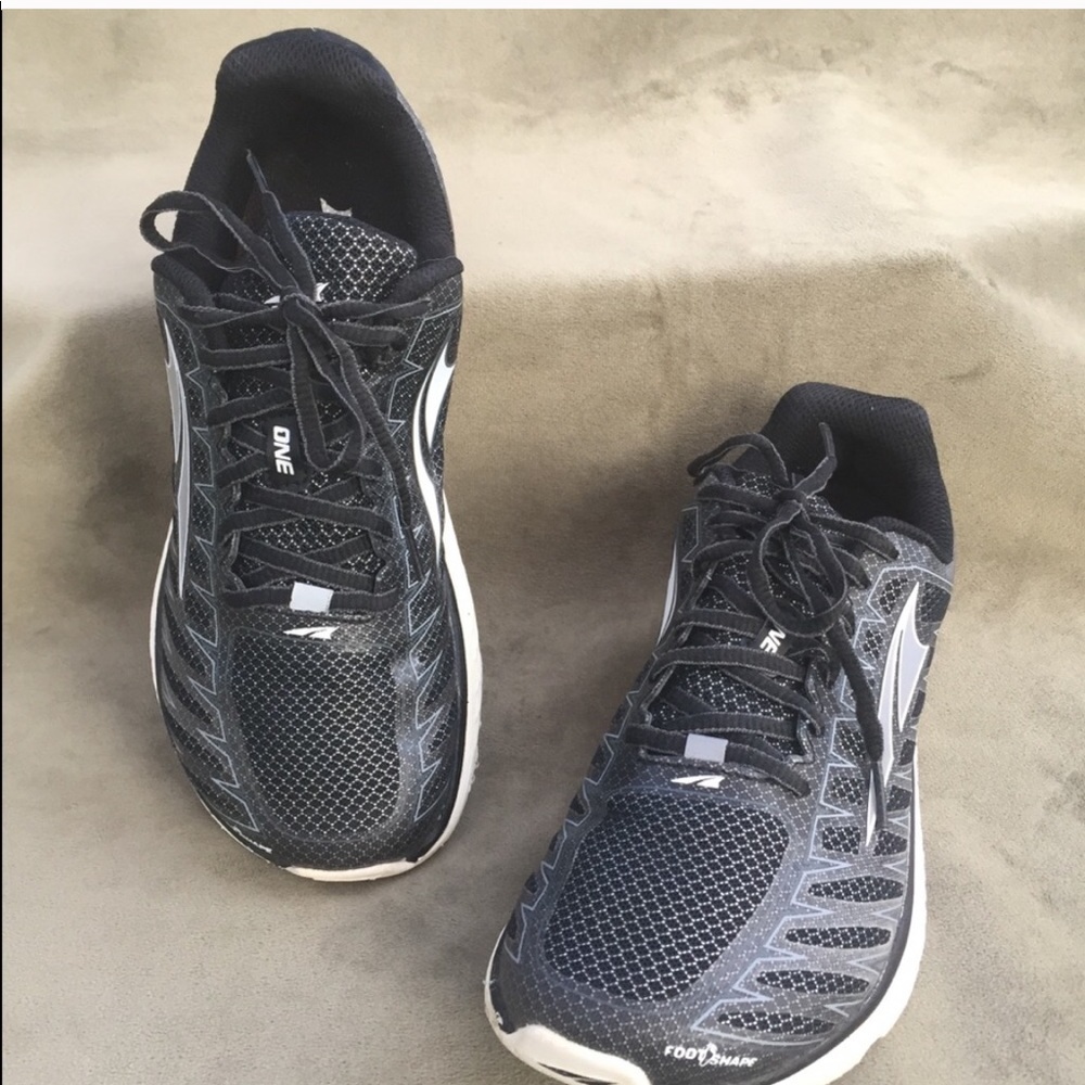 Altra One V3 - Picture 3 of 8